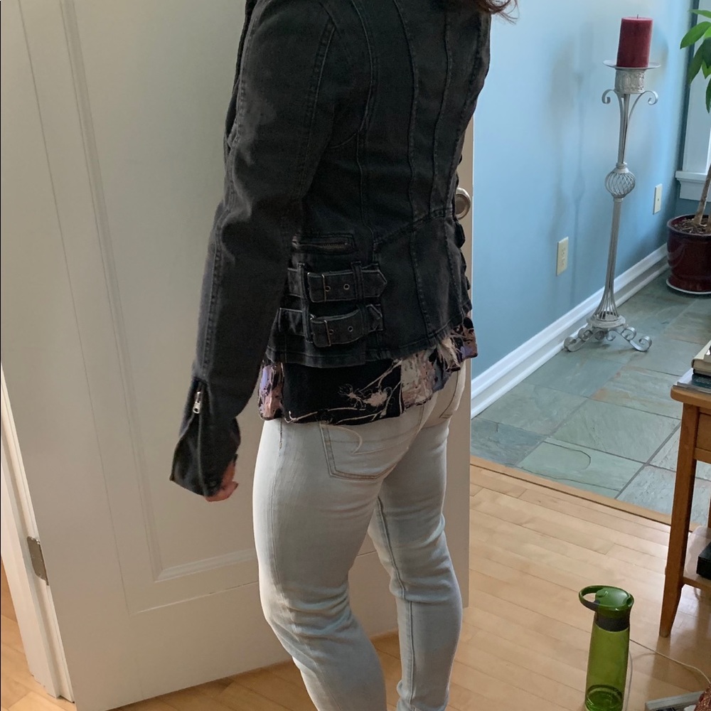 Jacket - Picture 5 of 5